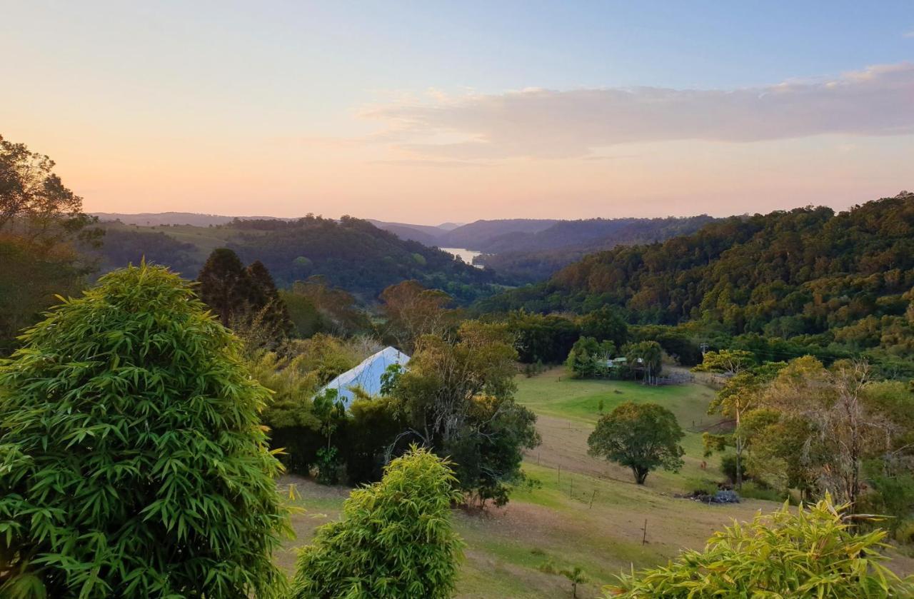 Maleny Tropical Retreat Bed and Breakfast Εξωτερικό φωτογραφία
